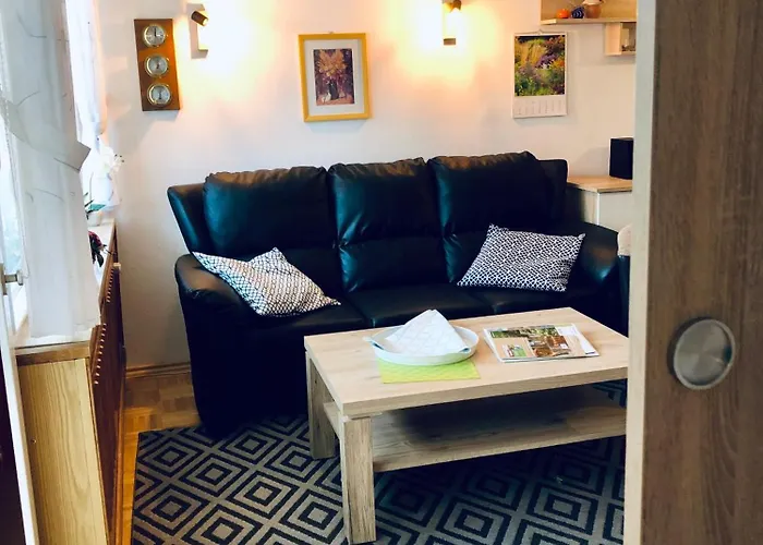 Hemlock, Mit Balkon Goslar